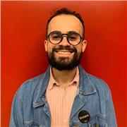 Professor de Biologia ensina criança de todas as idades